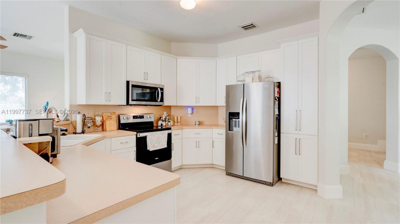 16252 SW 42nd Ter , Miami, FL 33185 Photo