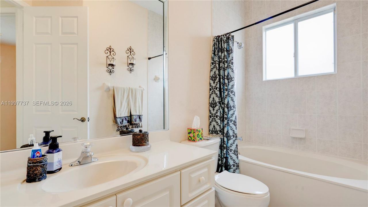 16252 SW 42nd Ter , Miami, FL 33185 Photo