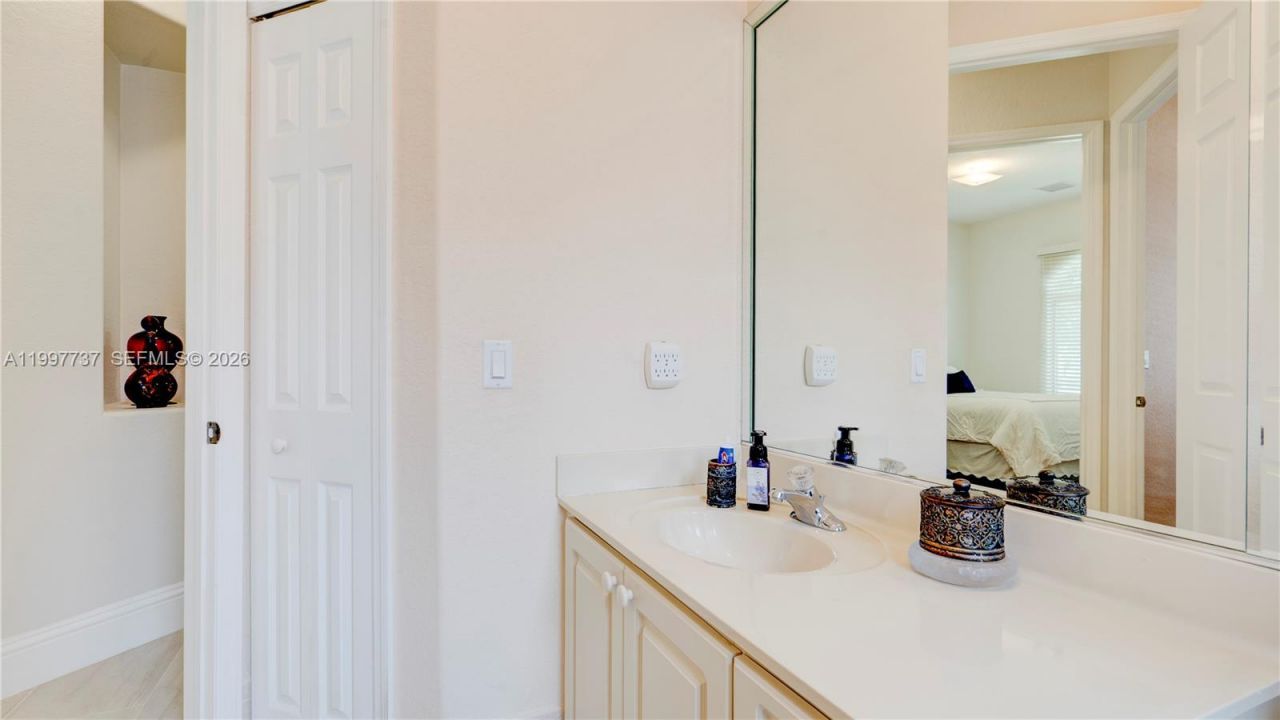 16252 SW 42nd Ter , Miami, FL 33185 Photo