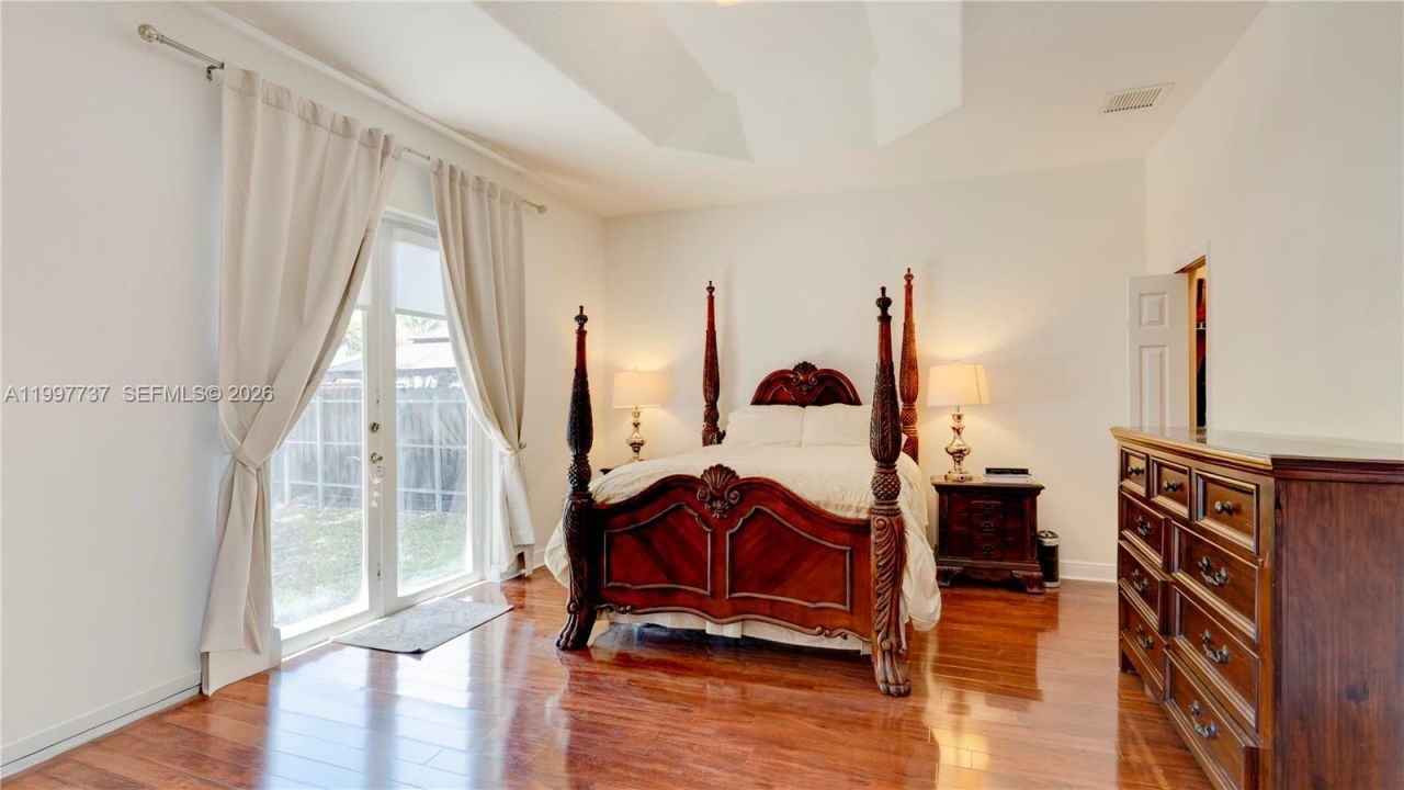 16252 SW 42nd Ter , Miami, FL 33185 Photo