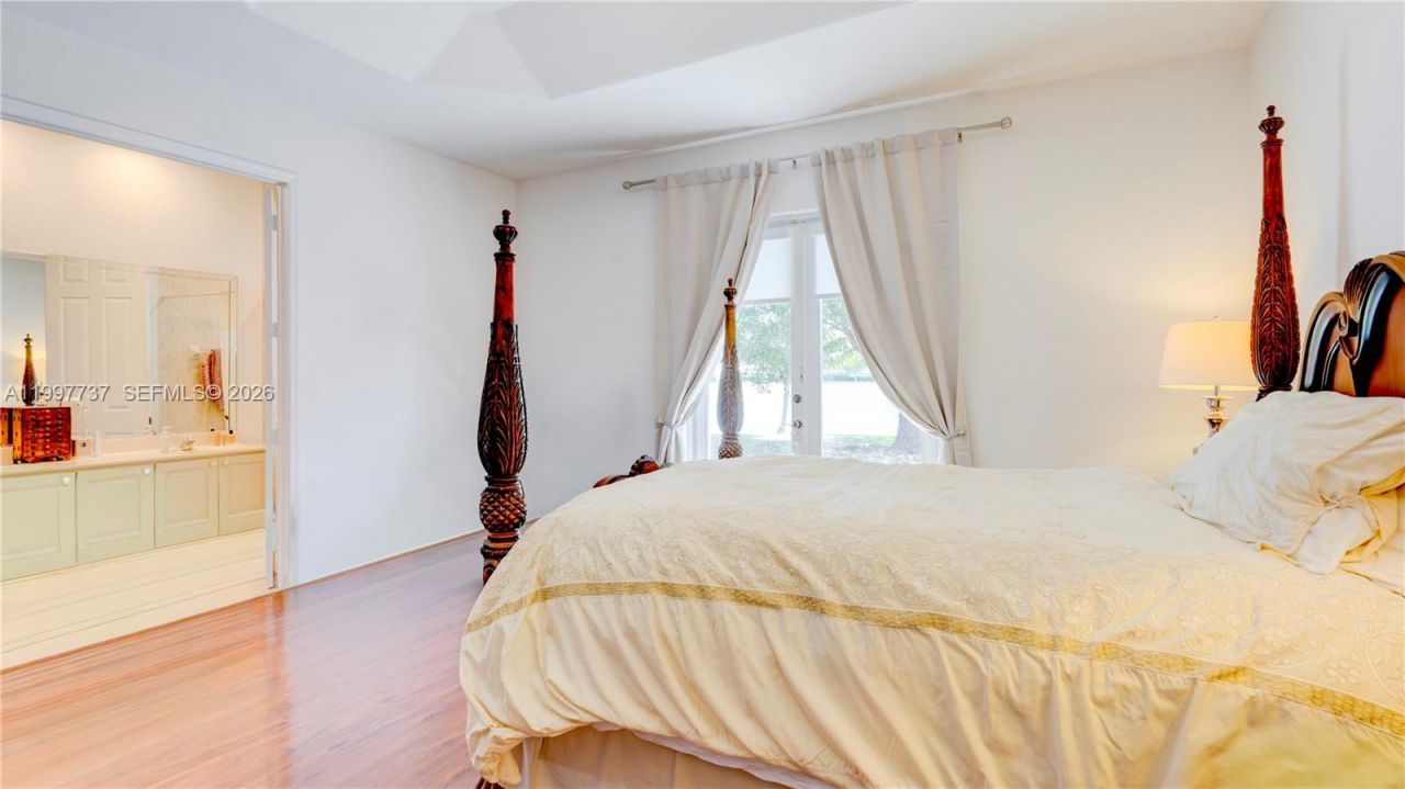 16252 SW 42nd Ter , Miami, FL 33185 Photo