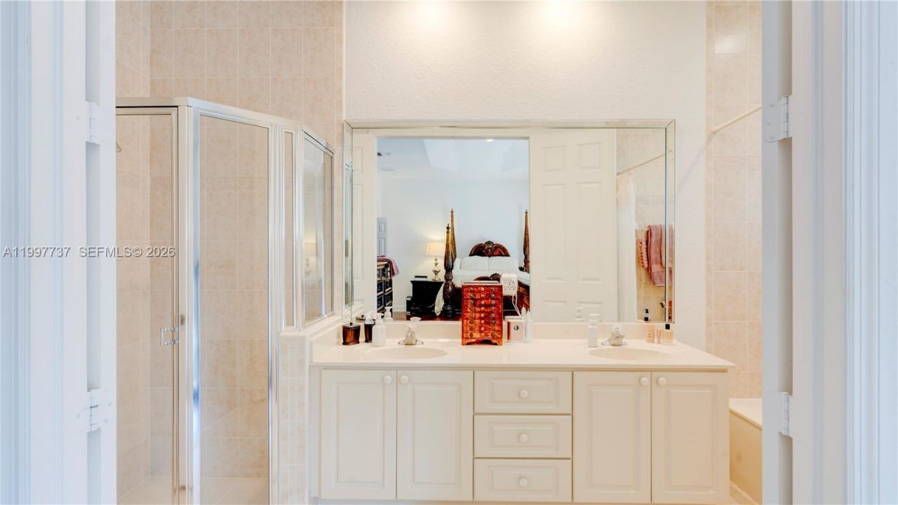 16252 SW 42nd Ter , Miami, FL 33185 Photo