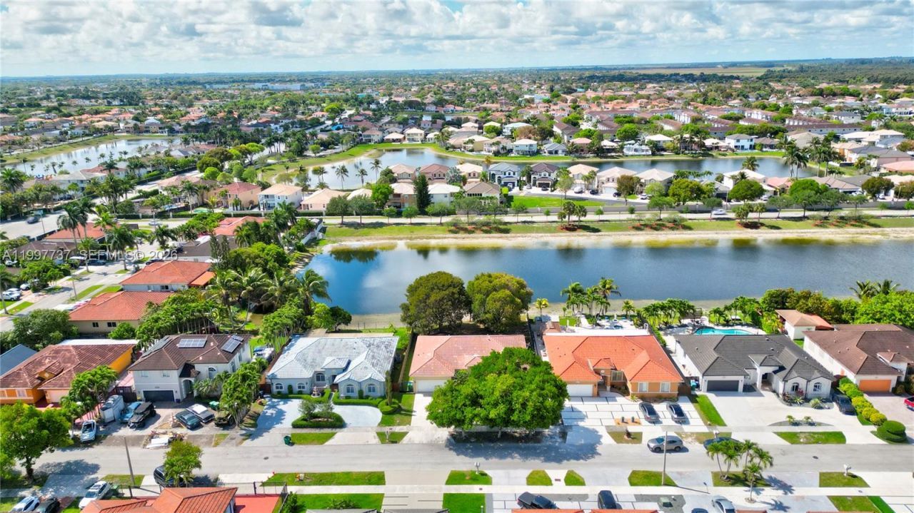 16252 SW 42nd Ter , Miami, FL 33185 Photo