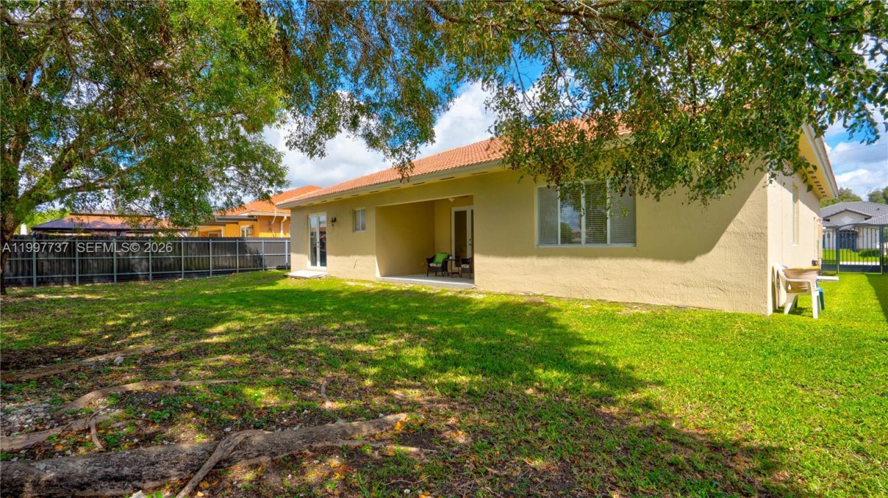 16252 SW 42nd Ter, Miami, FL 33185 Photo