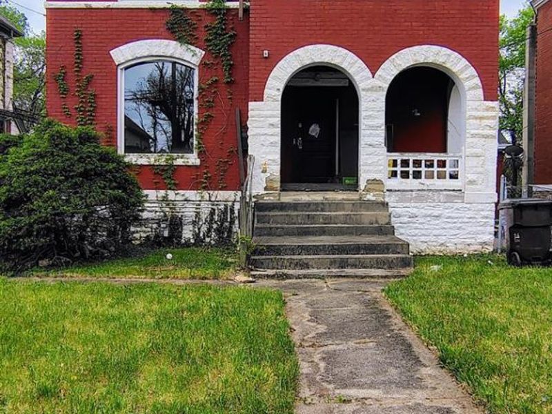 837 Hutchins Avenue, Cincinnati, OH 45229 Photo 1