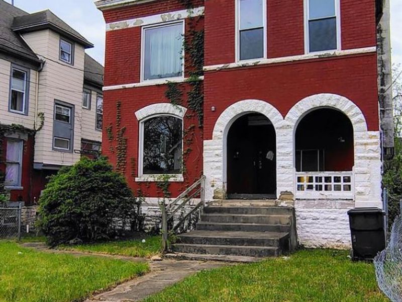 837 Hutchins Avenue, Cincinnati, OH 45229 Photo 2