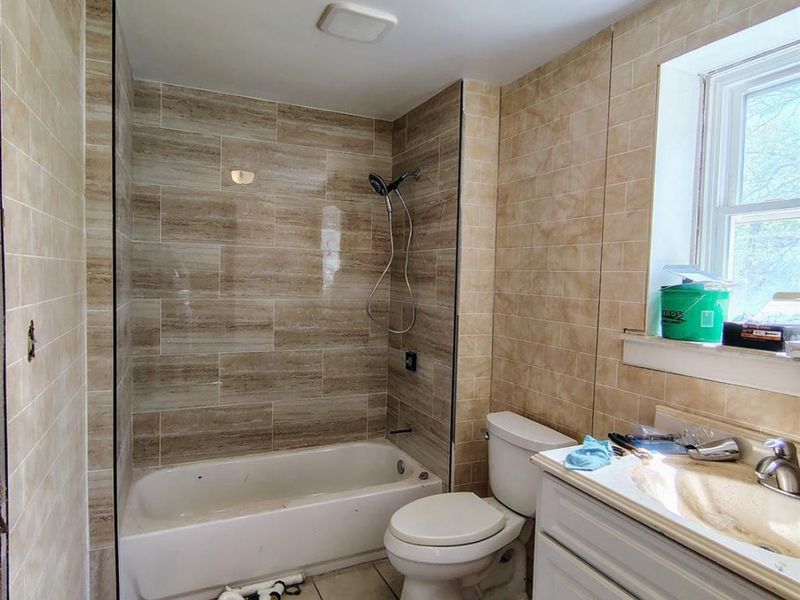 837 Hutchins Avenue, Cincinnati, OH 45229 Photo 32