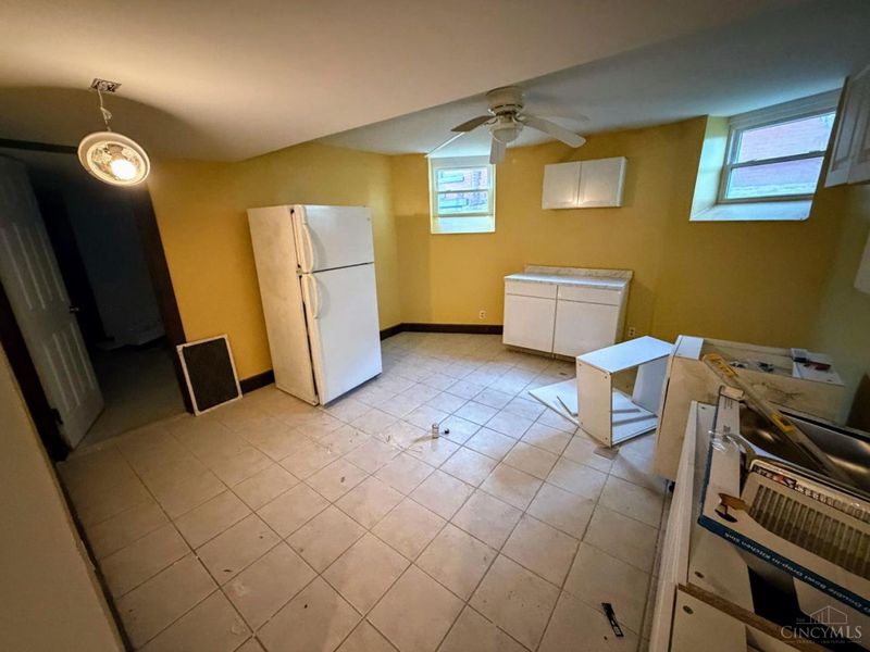 837 Hutchins Avenue, Cincinnati, OH 45229 Photo 38