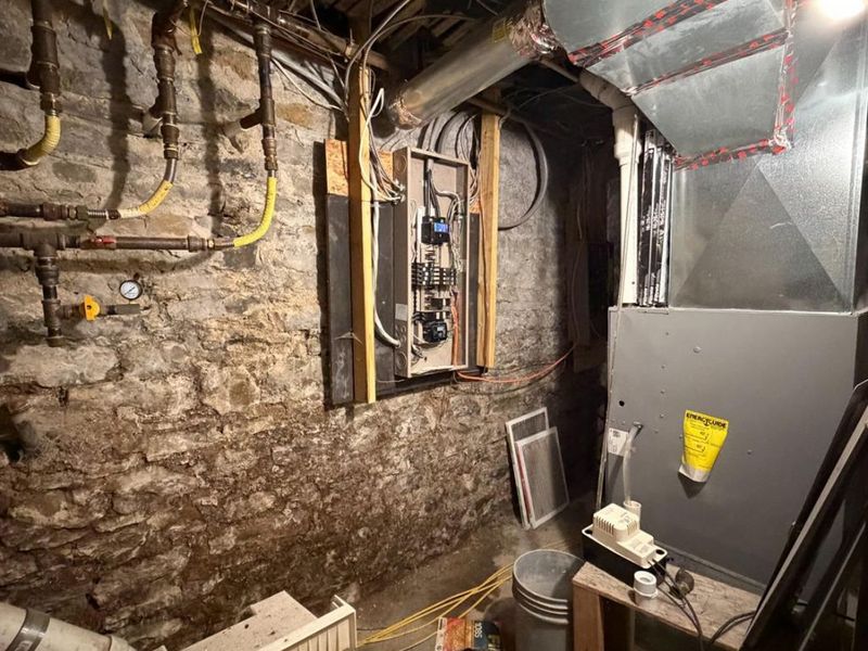 837 Hutchins Avenue, Cincinnati, OH 45229 Photo 45