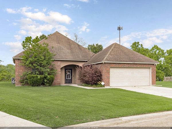 37392 Cypress Turn Ave, Dutchtown, LA 70737