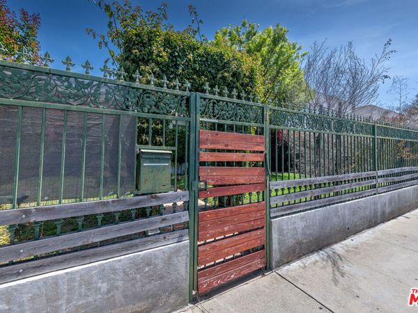 2008 S Bedford Street , Los Angeles, CA 90034