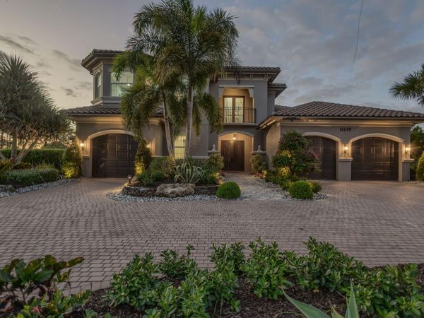 11135 Lynwood Palm Way, Palm Beach Gardens, FL 33412