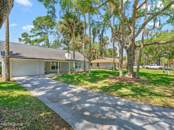 606 ALHAMBRA Lane, Ponte Vedra Beach, FL 32082