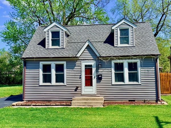 11709 S Hamlin Avenue , Alsip, IL 60803