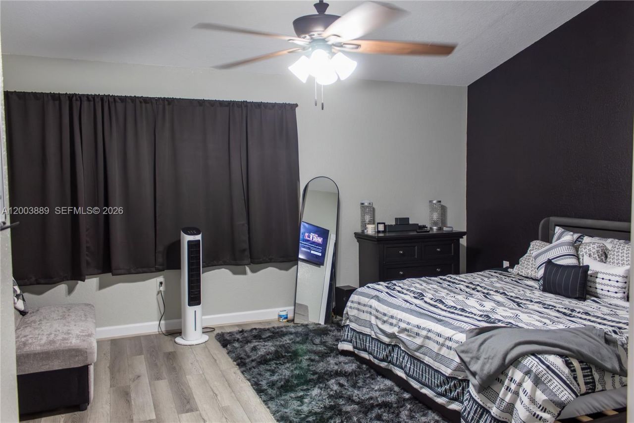 7645 NW 38th Ct, Sunrise, FL 33351 Photo