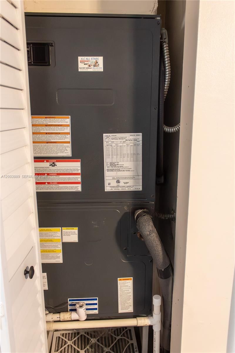 7645 NW 38th Ct, Sunrise, FL 33351 Photo