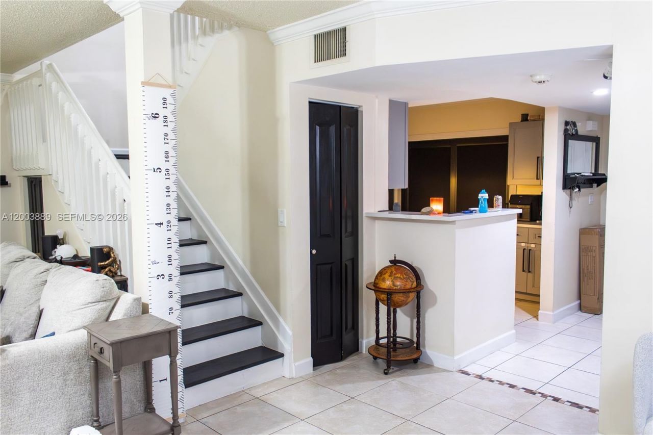 7645 NW 38th Ct, Sunrise, FL 33351 Photo