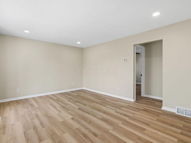 228 Ziegler Avenue, Columbus, OH 43207 Photo 4