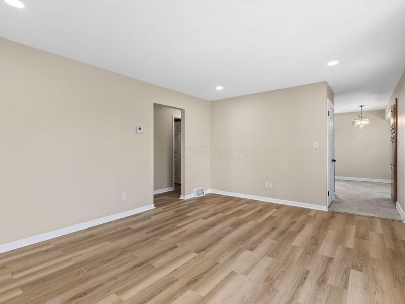 228 Ziegler Avenue, Columbus, OH 43207 Photo 5