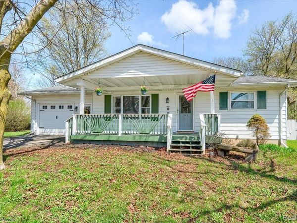 362 Nightingale Street, Lapeer, MI 48446