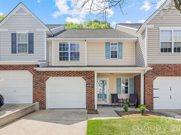 8733 Robinson Forest Drive , Charlotte, NC 28277