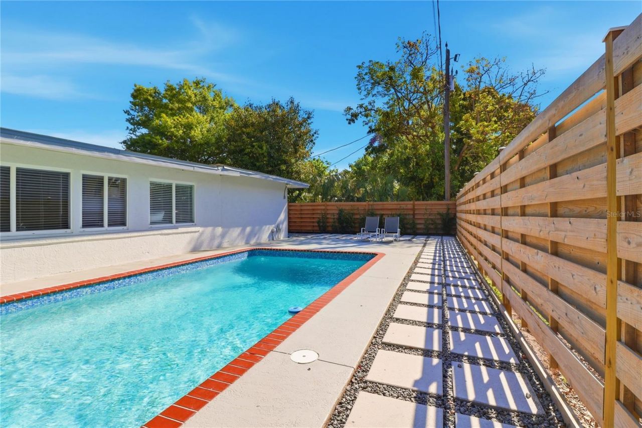 630 Corwood Drive , Sarasota, FL 34234 Photo