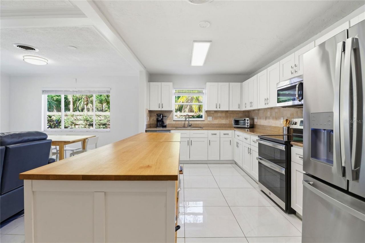 630 Corwood Drive , Sarasota, FL 34234 Photo