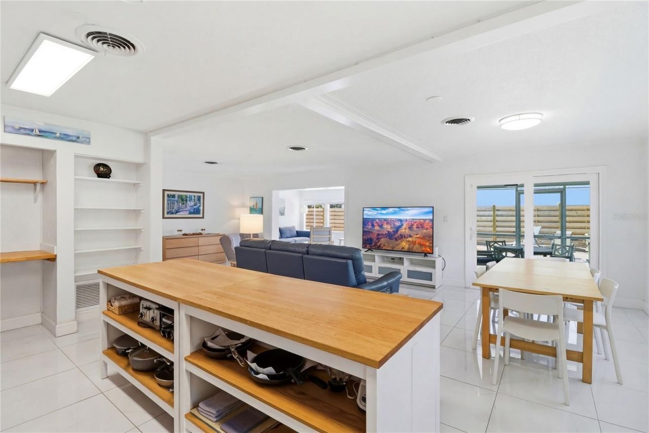630 Corwood Drive , Sarasota, FL 34234 Photo