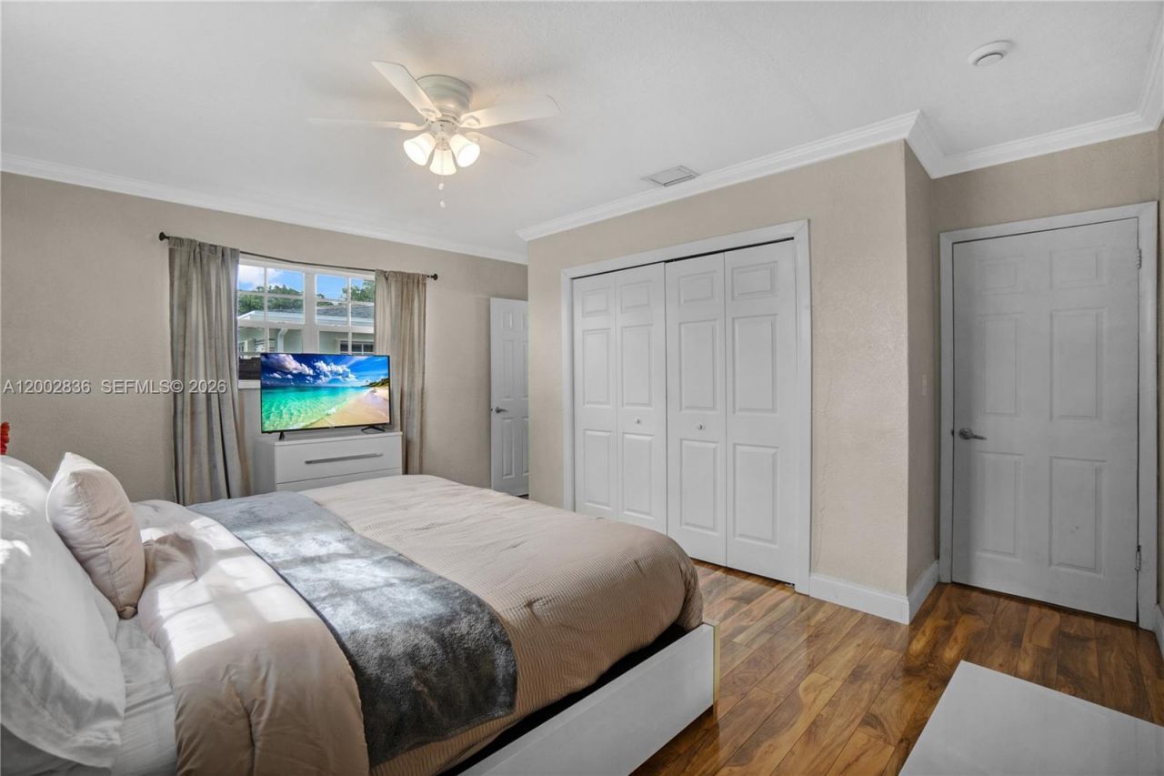 2310 De Soto Dr, Miramar, FL 33023 Photo