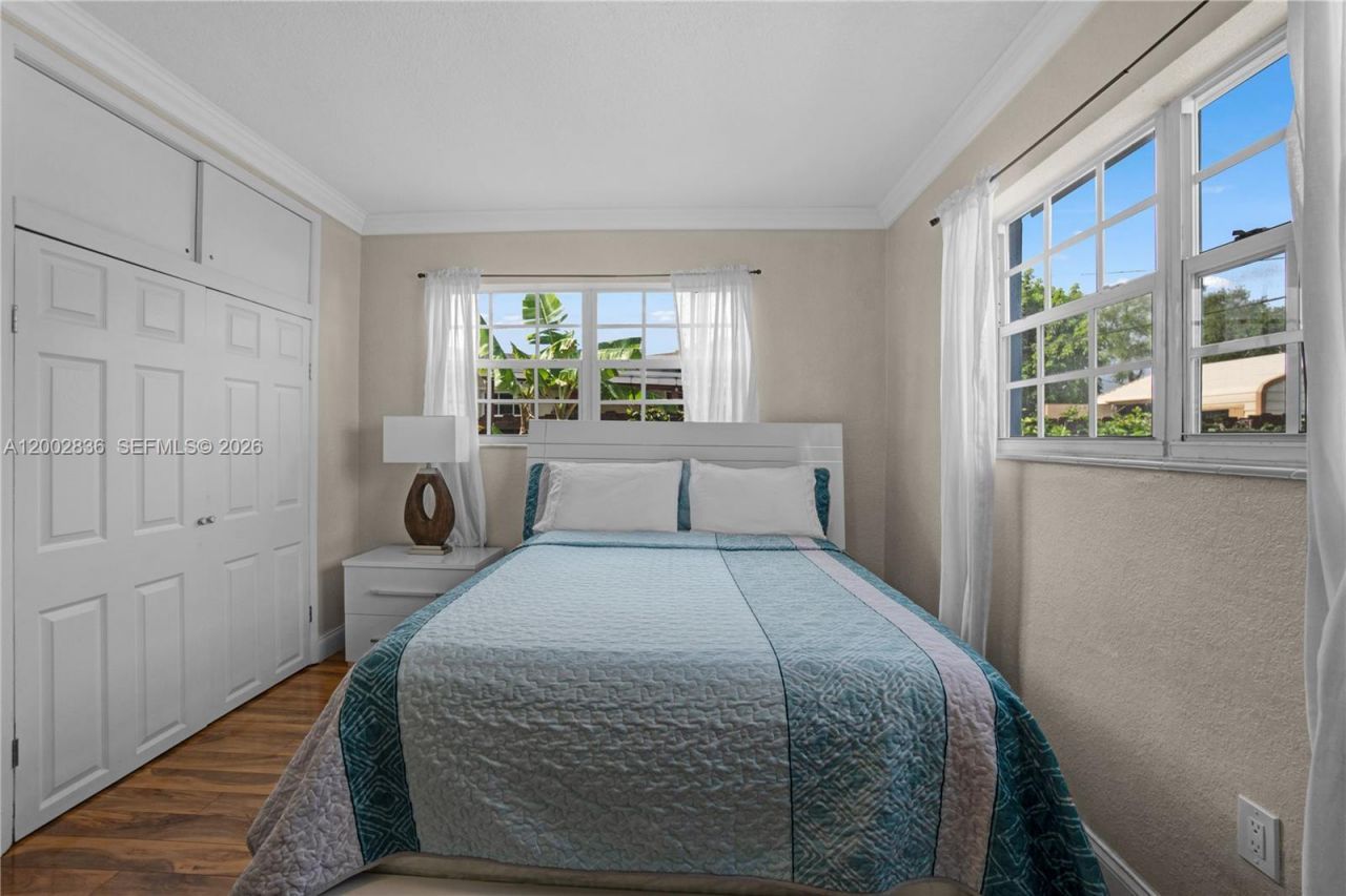 2310 De Soto Dr, Miramar, FL 33023 Photo