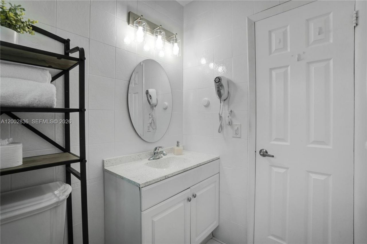 2310 De Soto Dr, Miramar, FL 33023 Photo