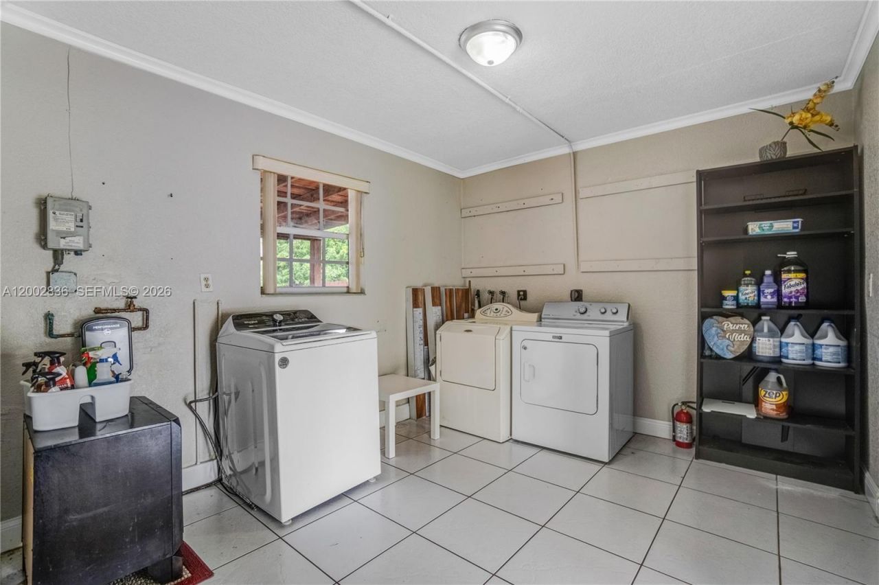 2310 De Soto Dr, Miramar, FL 33023 Photo