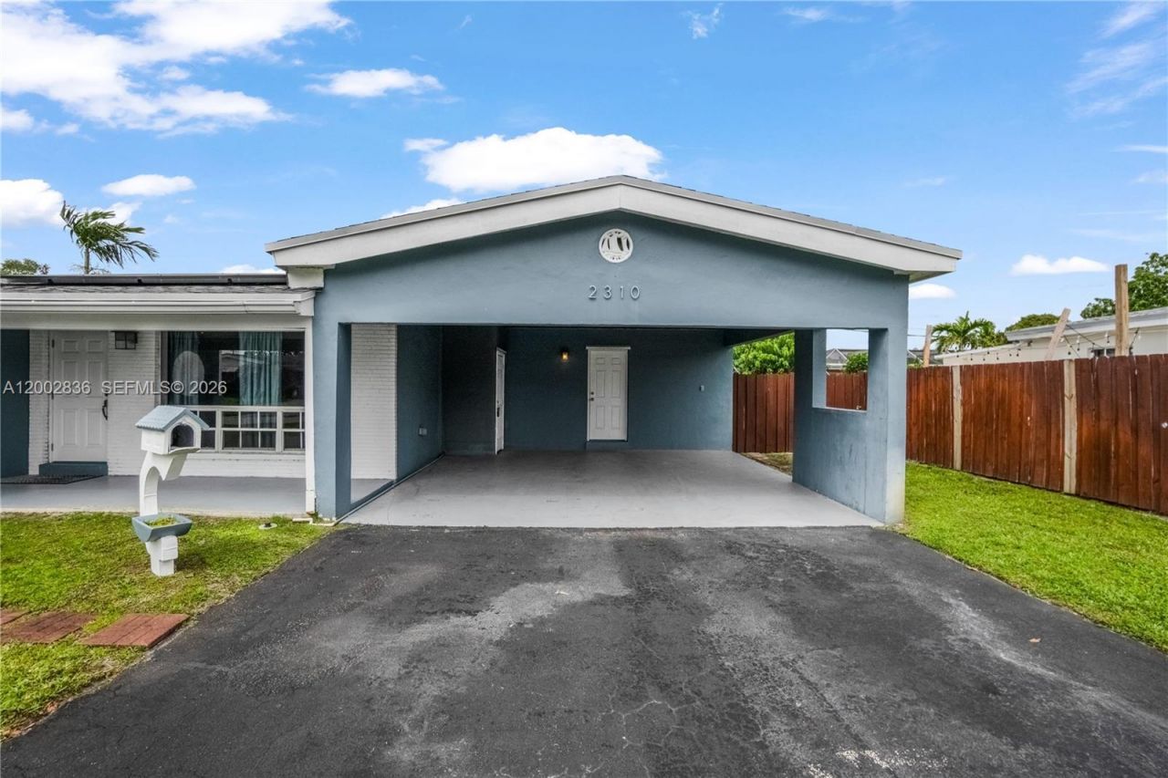 2310 De Soto Dr, Miramar, FL 33023 Photo