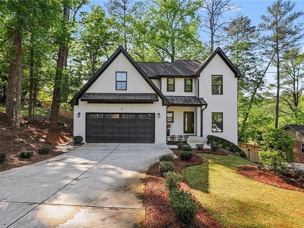 855 Fleetwood Circle SW, Atlanta, GA 30311