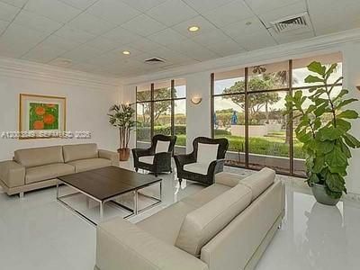 5700 Collins Ave, Unit 8A, Miami Beach, FL 33140 Photo