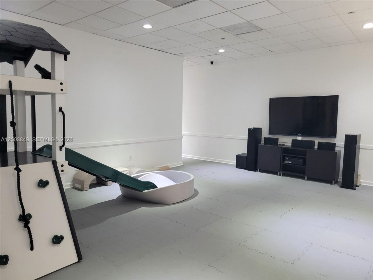 5700 Collins Ave, Unit 8A, Miami Beach, FL 33140 Photo