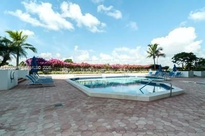 5700 Collins Ave, Unit 8A, Miami Beach, FL 33140 Photo