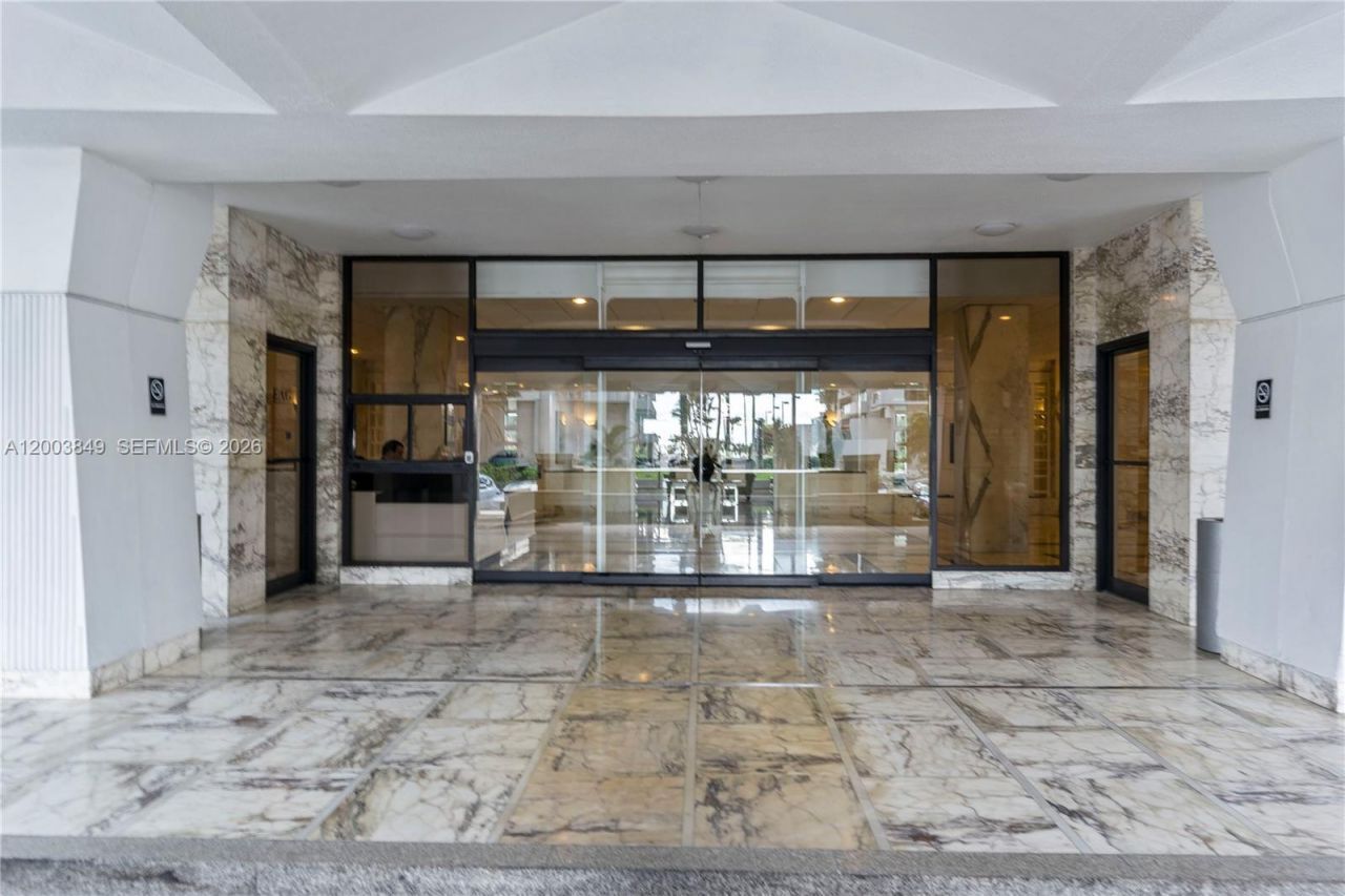 5700 Collins Ave, Unit 8A, Miami Beach, FL 33140 Photo