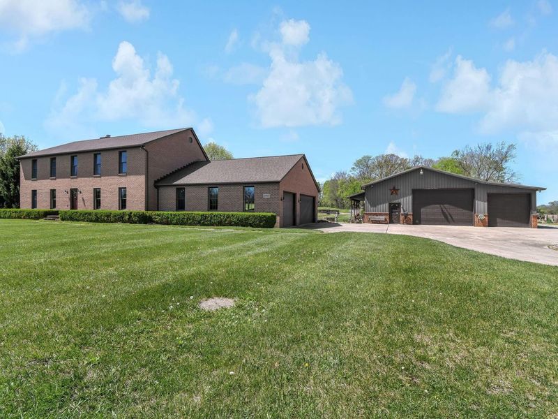 1995 Pickerington Road NW, Carroll, OH 43112 Photo 5