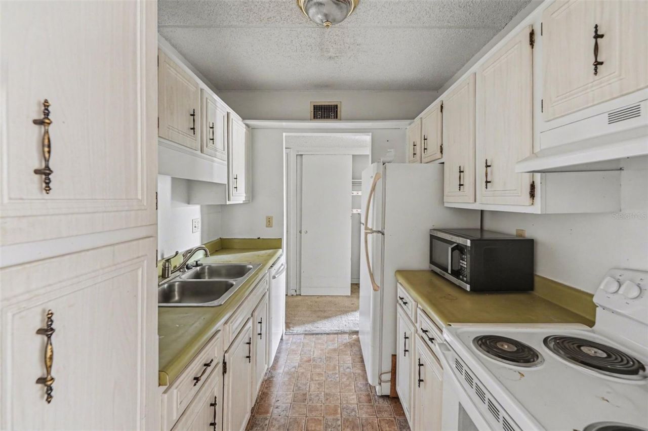3325 Bayshore Boulevard, Unit F36, Tampa, FL 33629 Photo