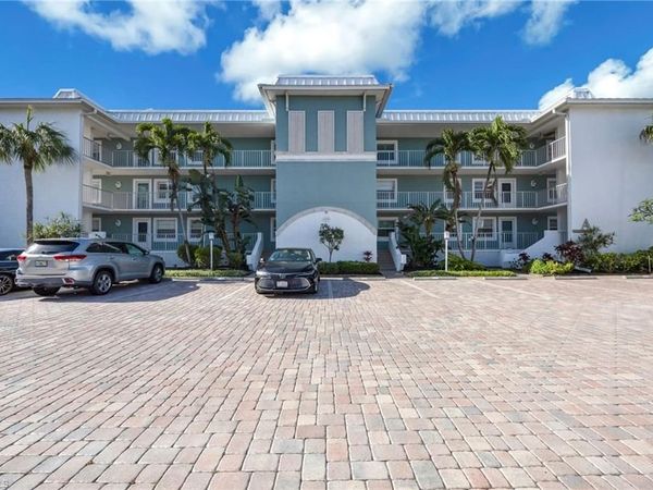 1200 Blue Point AVE , Unit A2, NAPLES, FL 34102