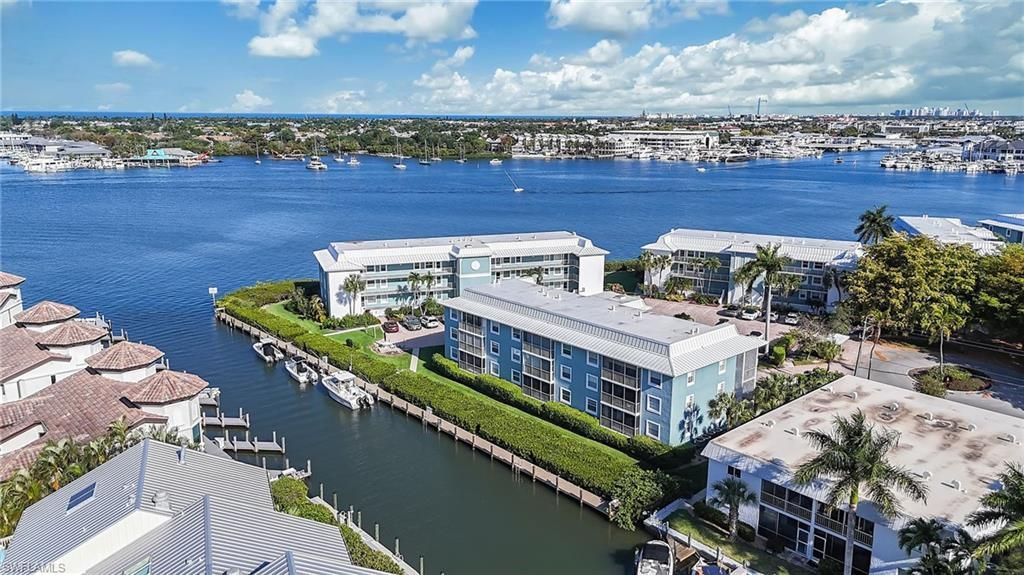 1200 Blue Point Ave, Unit A2, Naples, FL 34102 Photo