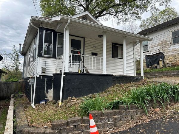 123 Marion Street, Huntington, WV 25705