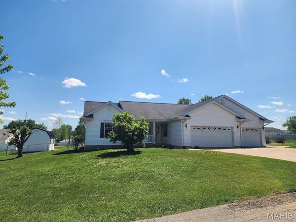 38 Elk Drive , Farmington, MO 63640
