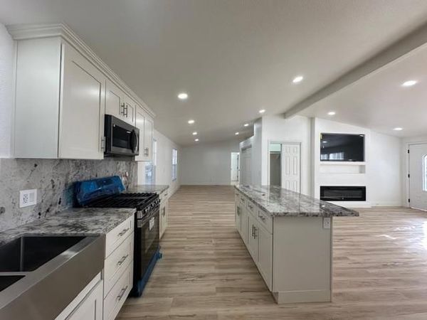 117 PEARTREE Lane , Hollister, CA 95023