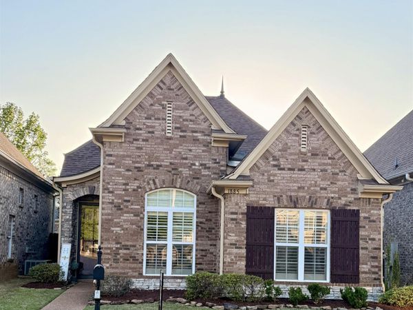 1885 TALISKER DR, Cordova, TN 38016