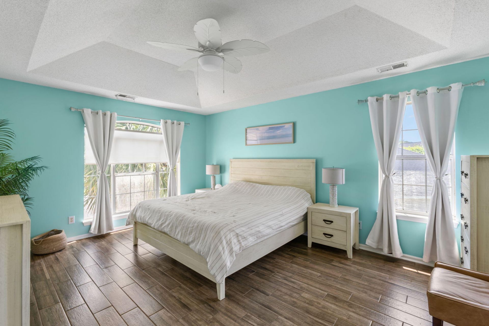 8527 Long Meadow Drive Photo 16