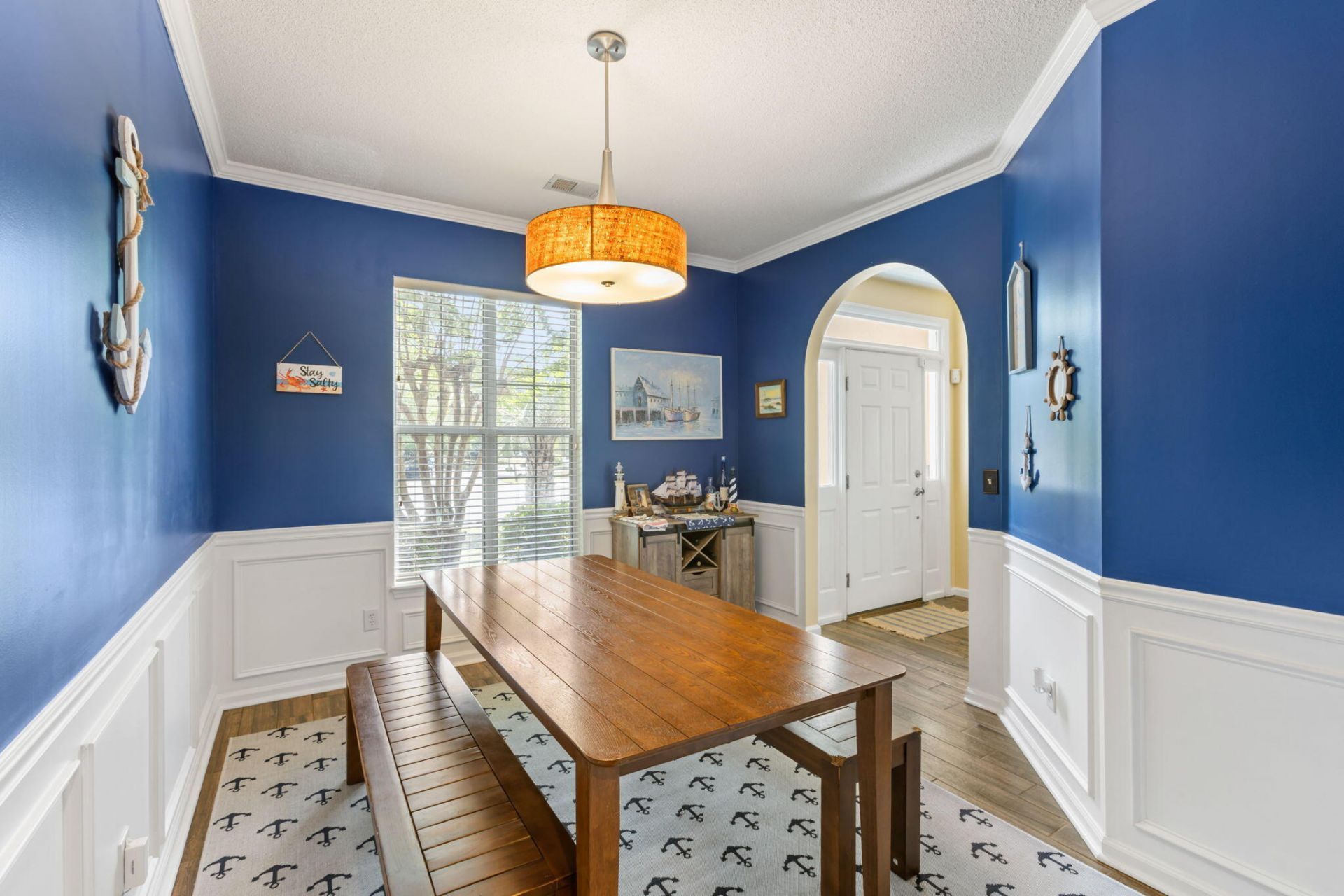 8527 Long Meadow Drive Photo 6