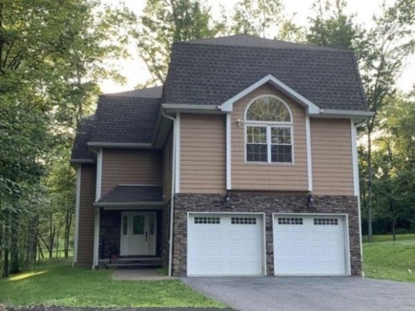 195 Valley Rd, Wayne, NJ 07470