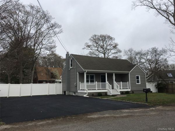 161 Magnolia Drive , Mastic Beach, NY 11951